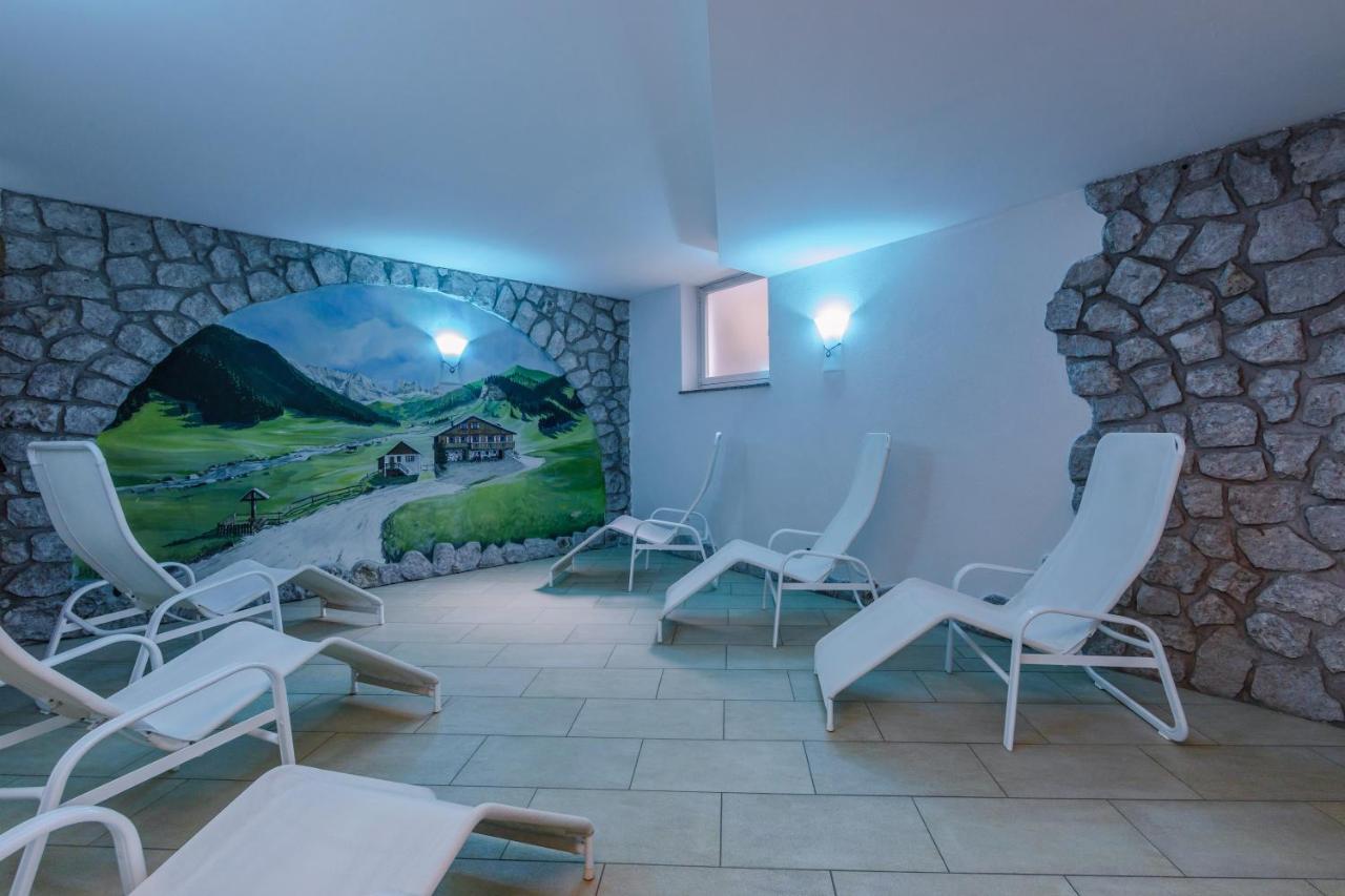 Ramon Hotel